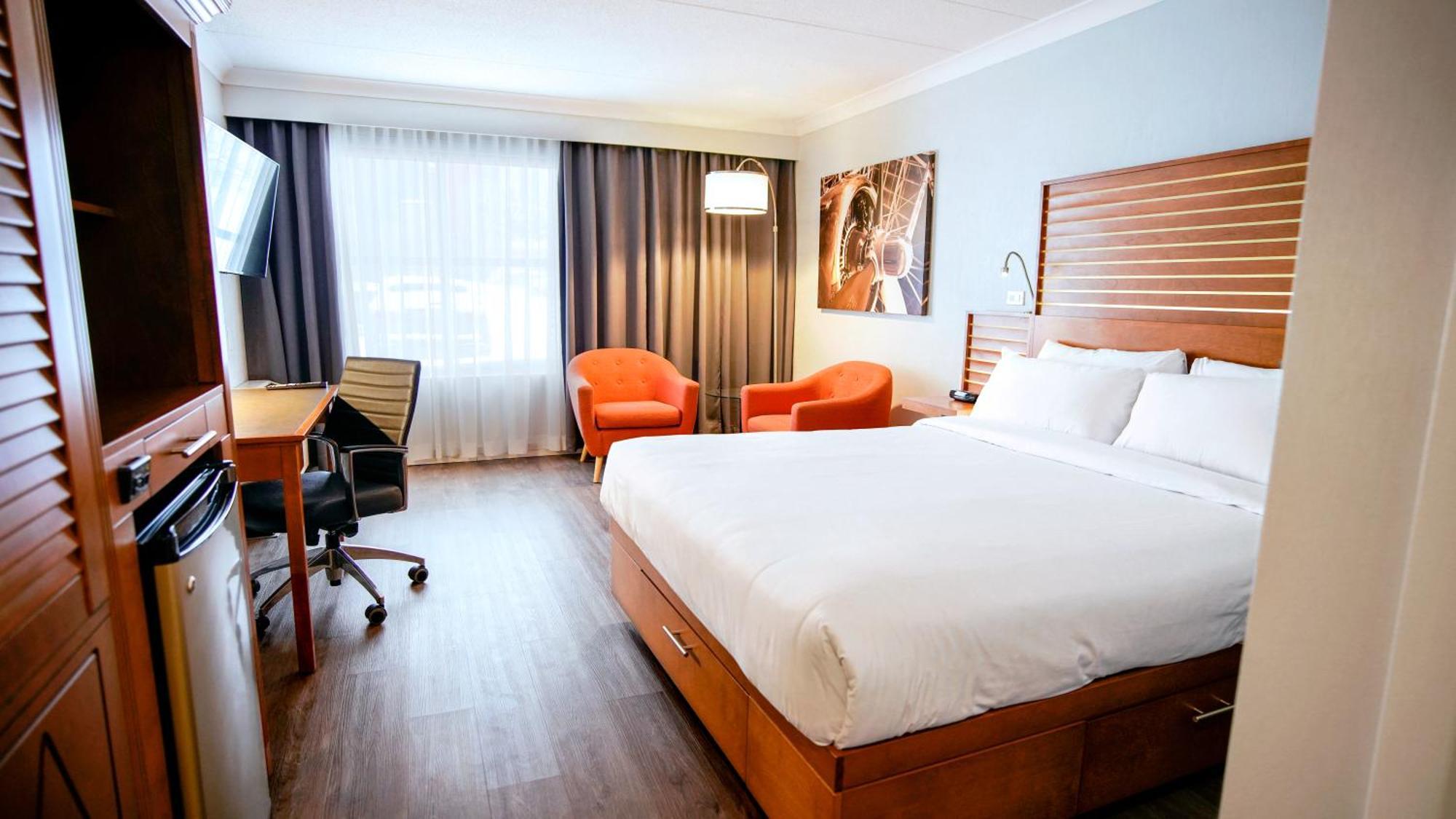 Queen Room,1596907462:JPEG