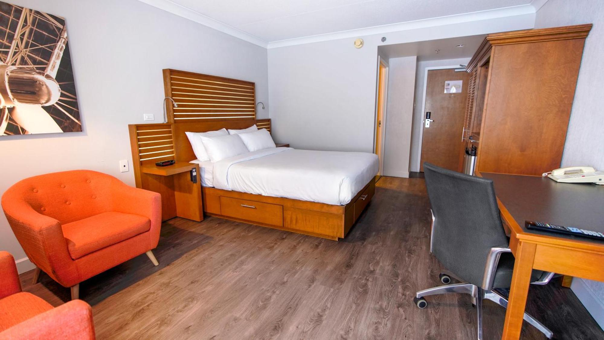 Queen Room