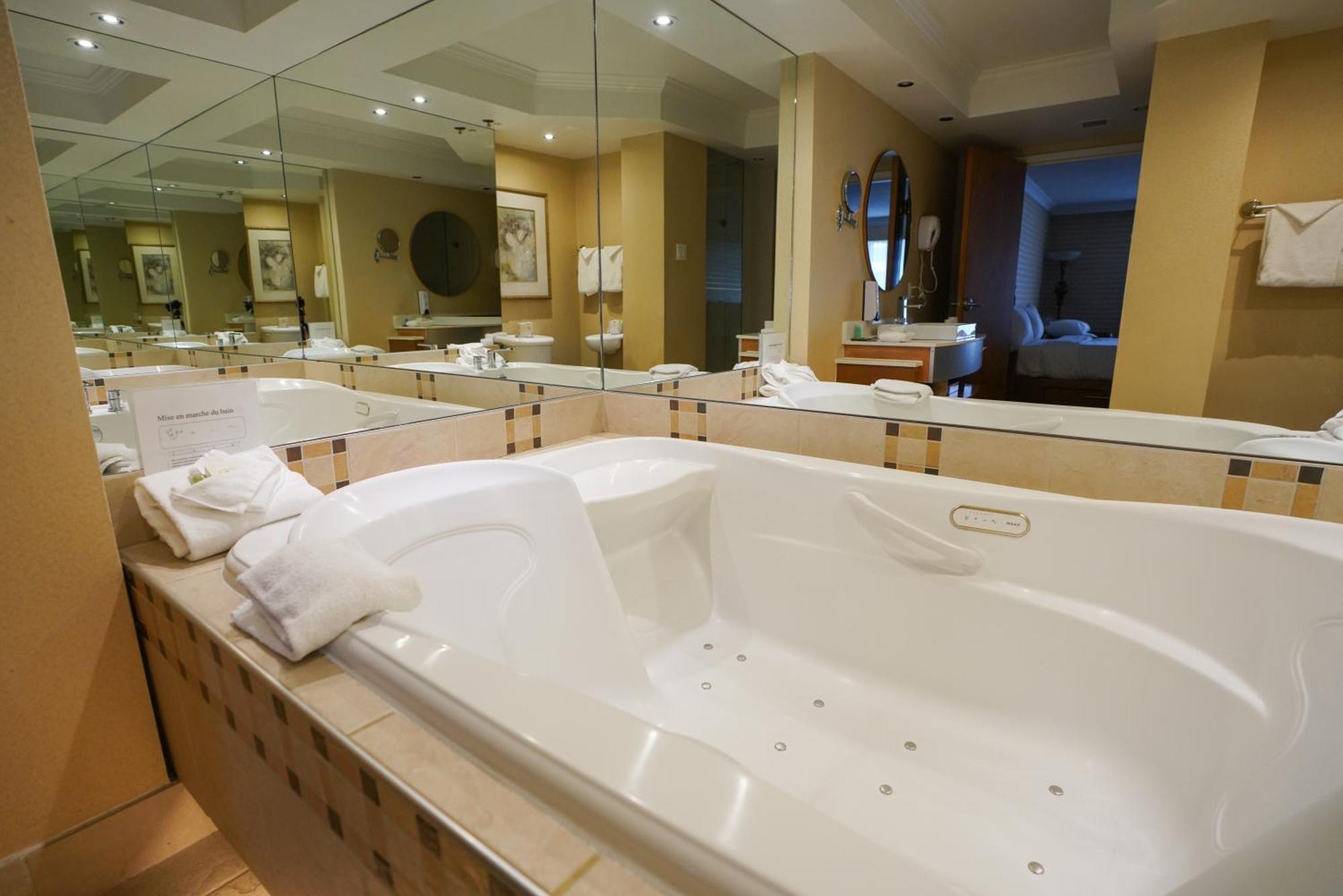Habitación Doble Superior con sofá cama